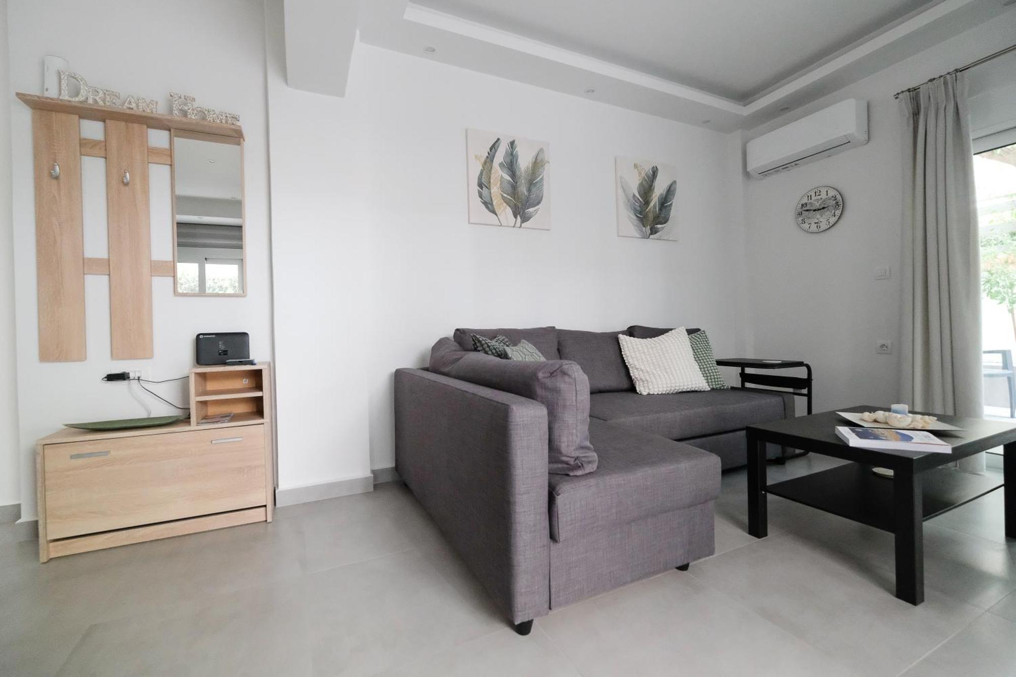 Rhodes Retreat: Modern Comfort In Serene Luxury Rhodes City Esterno foto