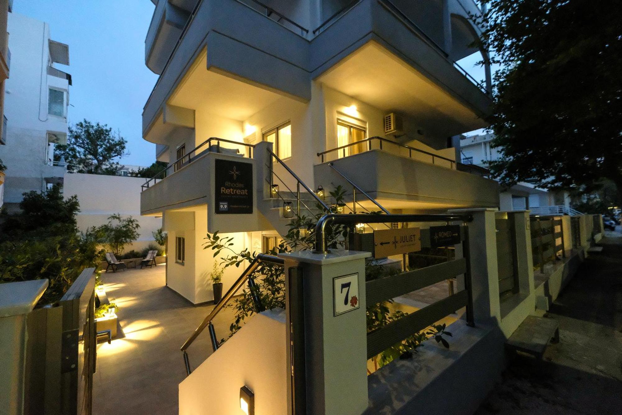 Rhodes Retreat: Modern Comfort In Serene Luxury Rhodes City Esterno foto